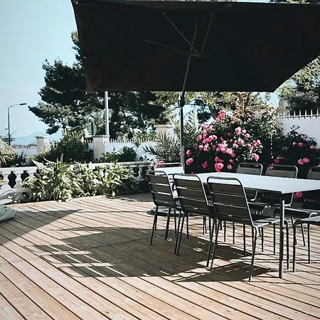Paul Et Victoire * 滨海萨纳里